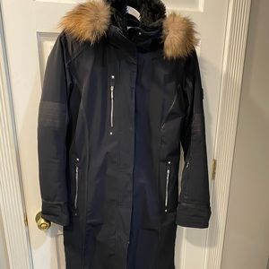 Like new classy yet extremely warm Descent long winter coat.